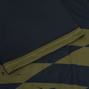 Kit de ropa de fútbol Premium personalizado Nuevo conjunto de camisetas y camiseta para fútbol Uniforme de club de fútbol nuevo personalizado - Product Image 4