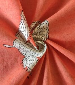 ผ้าฝ้ายพิมพ์ลายด้วยมือ ลายคลาสสิก ลายเพสลีย์ ลายบูตะ |   ผ้าทอพื้นเมืองอินเดียสีส้มสนิม - Product Image 2