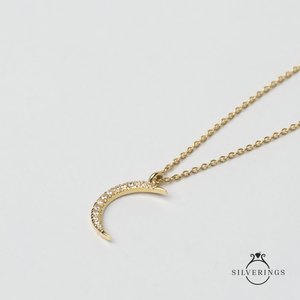 Collar de Zirconia con Colgante Chandra, Regalo para Ella, Gema Deslumbrante en una Cadena Encantadora - Product Image 3