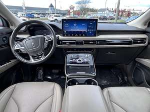 Lincoln Nautilus Reserve AWD 2021, transmission intégrale, moteur essence 2L I-4, boîte automatique directe, SUV/Crossover, voiture de luxe - Product Image 3