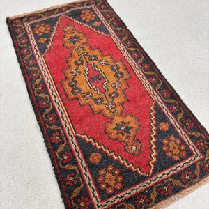 1.8x3.4 ft Rug, Turkish Vintage Small Rug, <b>Red</b> <b>Wool</b> Rug - Product Image 2