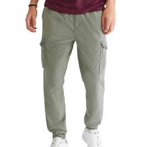 กางเกงคาร์โก้ผู้ชายสไตล์สตรีทแวร์ หลายกระเป๋า รับทำโลโก้ OEM เอวยางยืดพร้อมเชือกผูก สีพื้น ล้างสี - Product Image 3