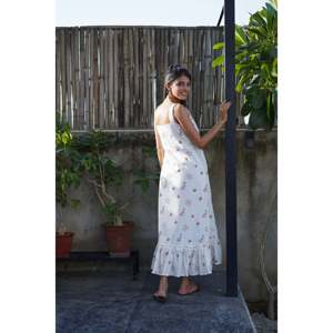 Vestido de mujer Sea Treasures con estampado artesanal, tejido natural, corte acampanado, color carmesí, hasta la rodilla, transpirable, para el día a día. - Product Image 4