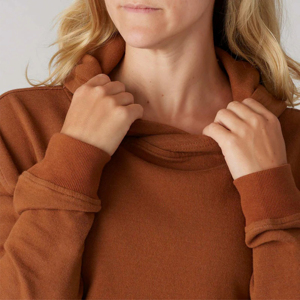 Sweat à capuche en tricot pour femme col à capuche pour la saison d'hiver tenues décontractées superposition se prélasser par temps plus frais Logo avant - Product Image 4