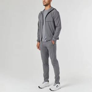 Conjunto de chándal personalizado para hombre, conjunto de chándal impermeable ligero para hombre, conjunto de chándal cortavientos para hombre - Product Image 3