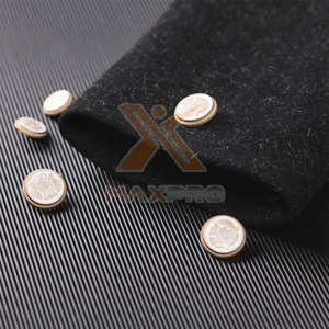 กระดุมเหล็กสำหรับชุดพิธีการคุณภาพสูง ออกแบบตามสั่ง กระดุมเหล็กสำหรับชุดพิธีการ - Product Image 3