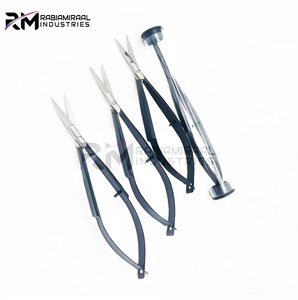 Ciseaux à ressort en acier inoxydable noir mat avec pointe argentée, poignée antidérapante, pointe droite et tranchante - Product Image 4