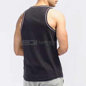 Camiseta Deportiva sin Mangas para Hombre, Color Gris Jaspeado, Chaleco de Fitness con Panel de Contraste en los Hombros, Ajuste Muscular - Product Image 4