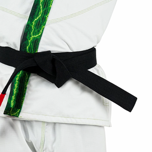 Ensembles d'uniformes de compétition de karaté professionnels, design personnalisé, 100% coton, respirants, légers, teints, durables, avec logo frontal - Product Image 2