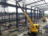 Almacén de almacenamiento de construcción de acero prefabricado Panel de cielo Marco de acero Cobertizos prefabricados Almacenamiento impermeable Acero H Beam