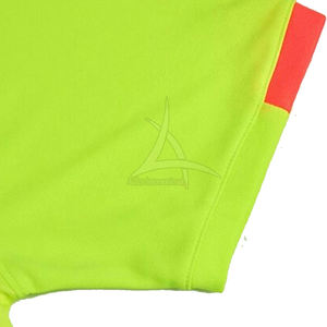 Ensemble de maillot de football classique pour hommes avec logo personnalisé, tissu doux, respirant, léger, 100% polyester, couleurs personnalisées - Product Image 3