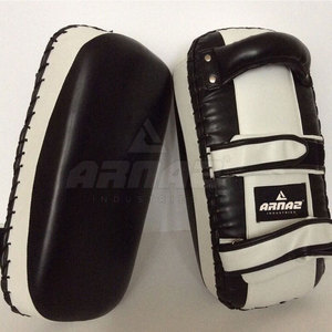 OEM Muay Thai Kick Boxing Protector Rembourrage lourd Thai Pads Taekwondo Formation Kick Thai Pads - Product Image 5