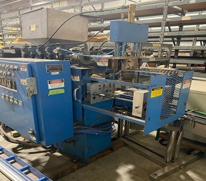 Maquinaria Blow Machinery R-4 de 1989, lista para la venta. - Product Image 1