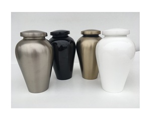 Urna artesanal para mascotas de metal plateado estilo europeo y americano con tapa en forma de corazón para gatos y perros - Product Image 3