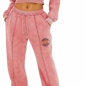 Ensemble de survêtement streetwear personnalisé avec sweat à capuche zippé et pantalon de jogging, coupe courte, délavé à l'acide, effet vieilli et orné de strass - Product Image 3