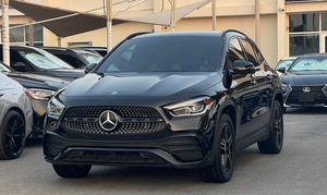 2021 Mer CE des-Ben Z GLA 250 AMG ชุดต้นฉบับสีดำ V4 5-SEATER 221HP เกียร์อัตโนมัติ - Product Image 4