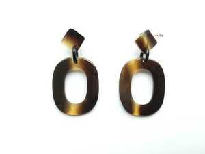Boucles d'oreilles en corne de taureau naturelle sculptée, bijoux artisanaux d'inspiration africaine pour femmes, style ethnique et tribal - Product Image 3