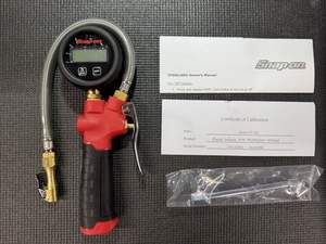 High Quality PRESSURE INFLECTOR Digital <b>Tire</b> Pressure <b>Gauge</b> Rubber Material <b>Tire</b> Inflation Monitor with Air Gun 1 Year Warranty - Product Image 4