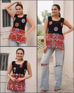 LAUNCHING NEW MODERN FESTIVE PARTY WEAR DESIGNER <b>KURTI</b> FABRIC GEORGETTE KUTCHI GAMTHI WORK Reversible Women's Diwali Wedding - Product Image 6