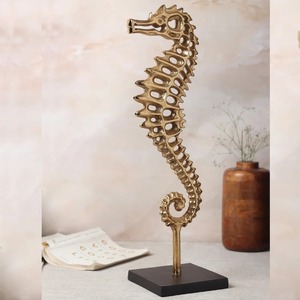 Artistique Homme Noir Figurine Sculpture Table Accent Unique Contemporain Moderne Fabriqué À La Main De Luxe Décor - Product Image 3