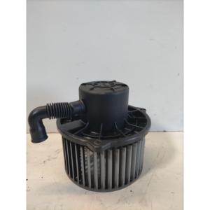 VENTILATEUR DE CHAUFFAGE HYUNDAI Santa Fe 1ère Série F005330020 (01>03) - Product Image 1
