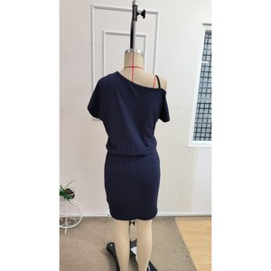 Vestido Corto de Crepé Brillante con Tirantes y Hombros Descubiertos para Mujer, 34555 - Azul Marino - Product Image 5