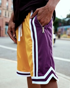 Short de basket-ball rétro pour hommes pour la mode de rue Short d'entraînement en maille personnalisé de haute qualité avec option de logo personnalisé - Product Image 6