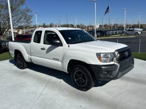 Camioneta Toyota Tacoma RWD 2015 Usada en Buen Estado - Product Image 2