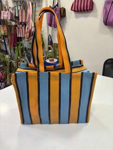 Bolso de mano reutilizable a rayas de nailon reciclado sostenible Bolsos de compras con cremallera ecológicos - Product Image 5