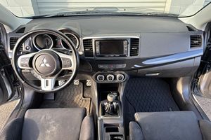 Mitsubishi Lancer Evolution X GSR 2014 Usado, 1 Dueño, Transmisión Manual de 5 Velocidades, Motor Turbo de 4 Cilindros, Modificaciones de Rendimiento - Product Image 3