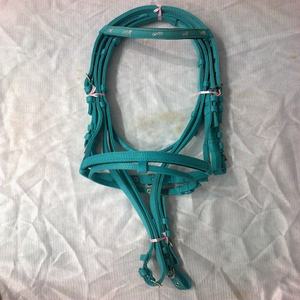 Vente en gros du meilleur harnais de cheval en polyester Bride Halter Endurance équitation course équipement équestre accessoires pliable portable - Product Image 1