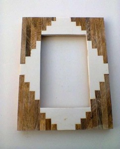 Cadre photo en bois carré fait à la main écologique léger Design unique poli Technique décor à la maison - Product Image 3