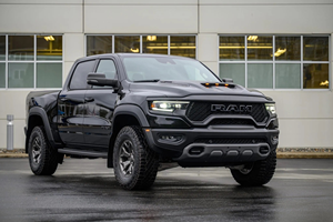 Meilleures ventes 2024 RAM 1500 TRX Crew Cab 44 Pick-up à conduite à gauche en cuir foncé 6.2L Supercharged HEMI V8 Édition finale - Product Image 5