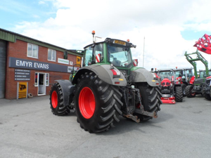 Livraison rapide, vente en gros de tracteurs Fendt 300 Vario 4WD 70HP pour pompe à moteur, machines agricoles à haute productivité, qualité supérieure - Product Image 4