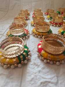 Porte-diya multicolores faits à la main, cadeaux de retour parfaits pour Diwali, décorations de bougies chauffe-plat, cadeau indien unique, cadeau de pendaison de crémaillère, décoration - Product Image 4