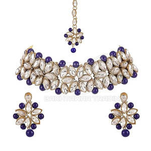 Ensemble de bijoux de mode moderne pour femmes en gros, ensemble de bijoux en perles pour femmes, collier, boucles d'oreilles, ensemble de bijoux en cristal - Product Image 1