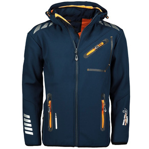 Chaqueta Softshell con capucha ajustable con puños elásticos de ajuste relajado de moda para hombres Musthave Winterwear Travelwear nueva chaqueta para hombres - Product Image 2