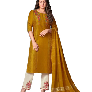 นักออกแบบล่าสุด Georgette ผ้าไหมมือทํางานลําดับ Kurti ตั้งโดย Fab Zone - Product Image 1