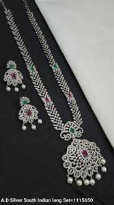 ENSEMBLE DE COLLIER DE MARIÉE EN DIAMANT AMÉRICAIN ET BOUCLES D'OREILLES CLASSIQUES ET DE HAUTE QUALITÉ ENSEMBLE DE BIJOUX DE MARIAGE POUR FEMMES DE STYLE CLASSIQUE - Product Image 2