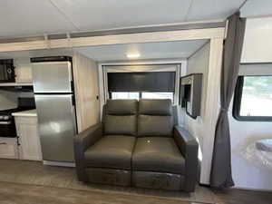 PROVEEDOR DE CARAVANAS USADAS Cruiser Rv TWI LIGHT SIGNATURE 2280 2022 - Product Image 5