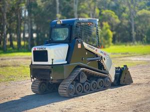 Minicargadora de orugas de goma TEREX PT30 ASV 2011 con motor Yanmar de alta eficiencia, 4 años de garantía, bomba de motorreductora - Product Image 4