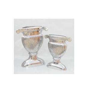 Nuevo diseño de jarrón de aluminio con textura de nervaduras, chapado en cobre fundido, ecológico, ligero, elegante, estilo vintage, maceta para interiores de alta calidad - Product Image 2