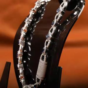 Cadena de eslabones cubanos helados de diamante de moissanita de Plata de Ley 925 Premium, Diamante de corte esmeralda de lujo para cada cadena corporal de moda - Product Image 4