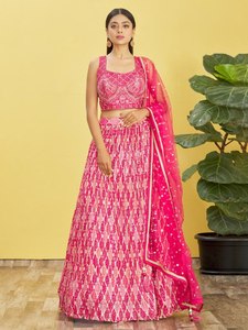 Adorable rose brodé travail Lehenga Choli Dupatta doux Net travail pour fête mariage et travail Chinon tissu - Product Image 5