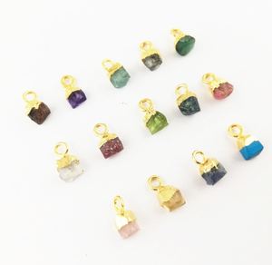 Collar con colgante de piedras preciosas de amatista pequeña en bruto Natural, encantos curativos de piedra natal de cobre galvanizado de oro de 5-7mm - Product Image 6