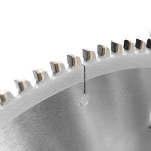 Lame de scie circulaire en carbure PCD de qualité industrielle avec support OEM pour la coupe du bois - Product Image 2