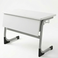 Bureau d'étudiant moderne et durable avec plateau en bois et surface Werzalit pour la maison, le bureau, l'hôtel, l'ordinateur et l'écriture