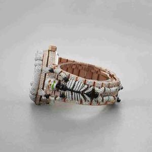 นาฬิกาข้อมือผู้ชายดีไซน์หัวกะโหลกฮิปฮอปสุดเท่ ประดับเพชรแล็บโกรว์ทรงกลมเจียระไนแบบบริลเลียนท์ ความใสระดับ VVS  พร้อมระบบกลไก - Product Image 3