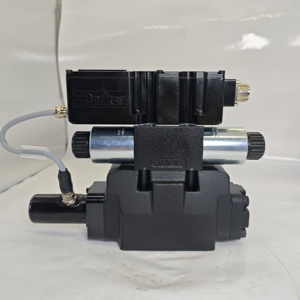 D31FP D41FP D81FP D91FP D111FP Serie D41FBE02FC4NF00 Válvula de control direccional servo proporcional operada por piloto - Product Image 4