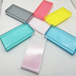 Vente en gros de boîtes à cils en acrylique de forme carrée avec logo personnalisé pour extensions de cils avec couvercle en plastique - Product Image 4